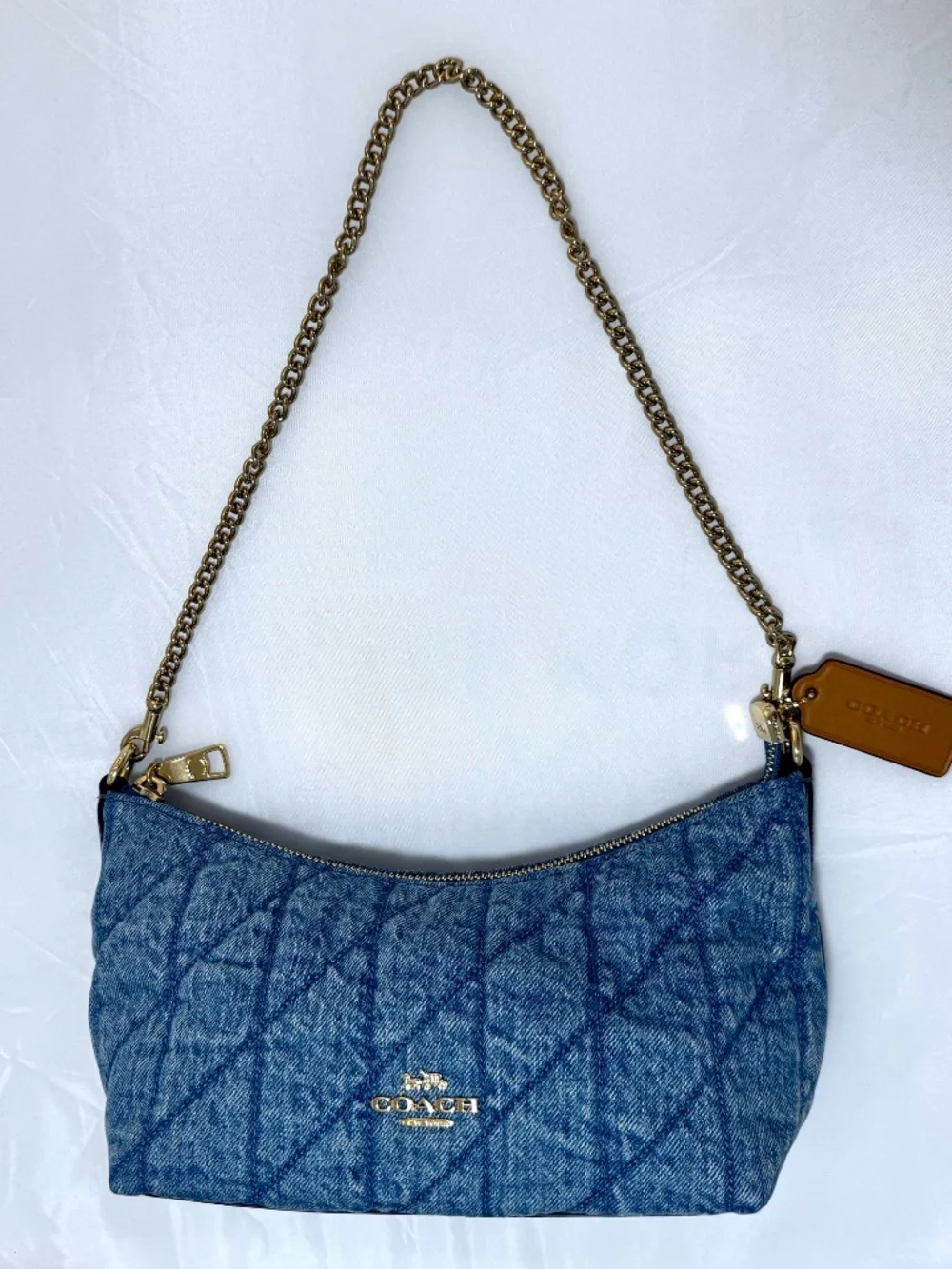 NWT Coach Caitlin Shoulder Bag With Quilting CDZ89 Gold/Indigo